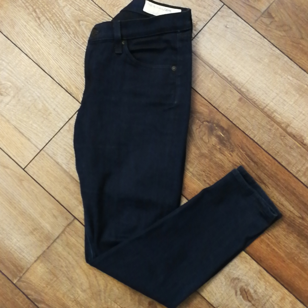 Rag & bone capris in indigo size 29